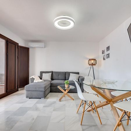 apartamento con amplio porche y bbq Benalmádena Esterno foto