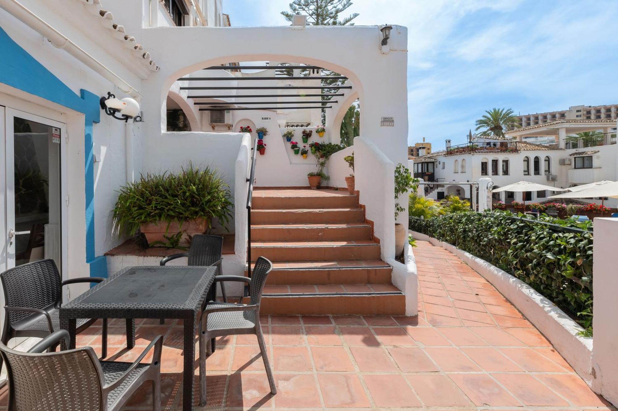 apartamento con amplio porche y bbq Benalmádena Esterno foto
