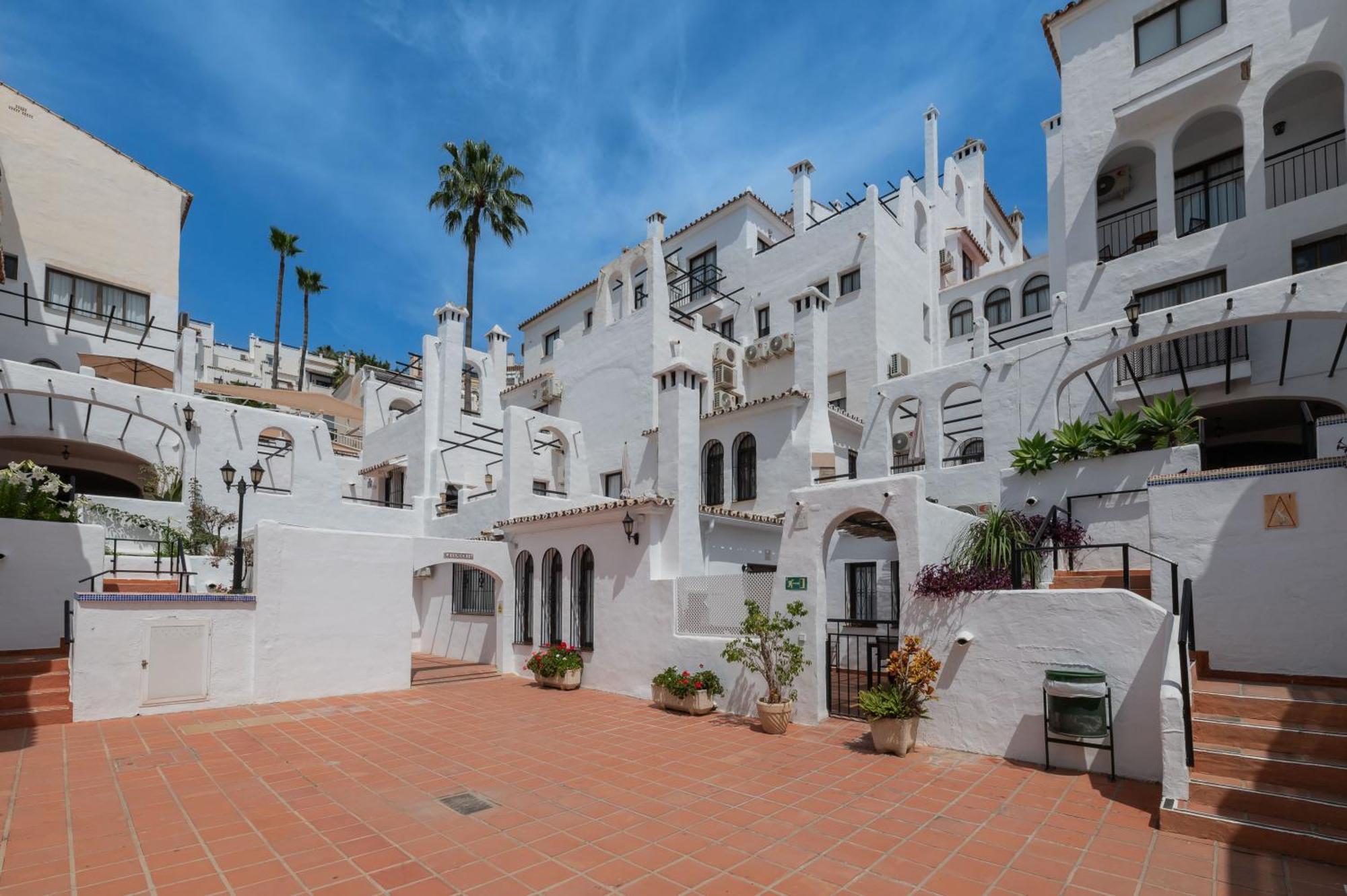 apartamento con amplio porche y bbq Benalmádena Esterno foto