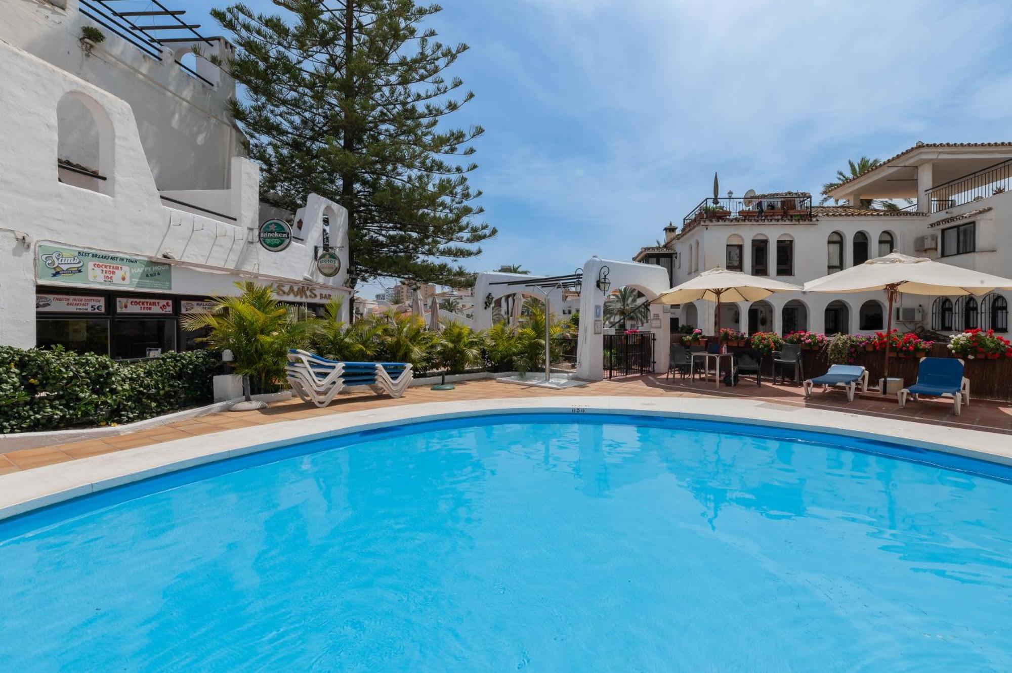 apartamento con amplio porche y bbq Benalmádena Esterno foto